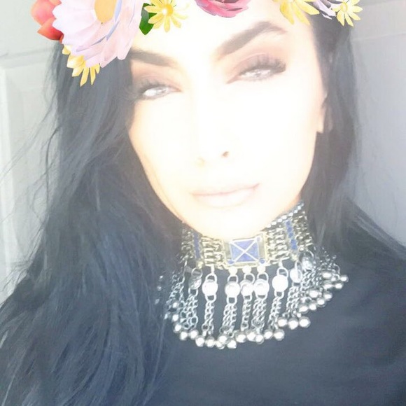 Meet your Posher, Zohal - Picture 1 of 1